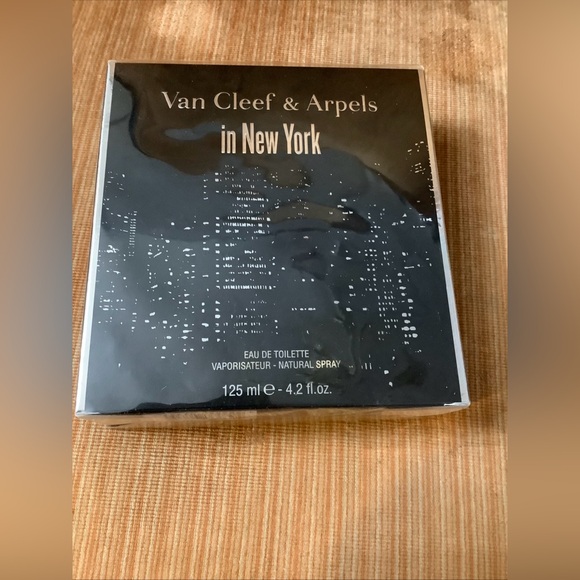 Van Cleef & Arpels Other - Van Cleef & Arpels in New York Eau de Toilette with Black Cityscape 4.2 OZ.